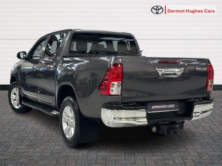 2020 Toyota Hilux - photo 2