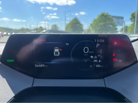 2023 Toyota Prius - photo 23