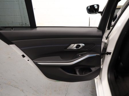 2020 BMW 3-Series - photo 33