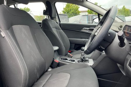 2025 Kia Sportage - photo 17