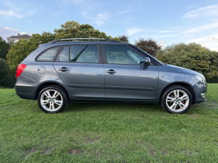 2011 Skoda Fabia - photo 2