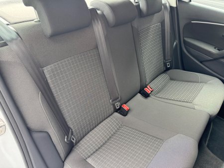 2015 Volkswagen Polo - photo 14