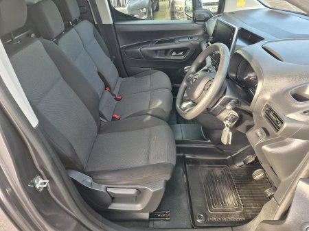 2023 Toyota Proace City - photo 9