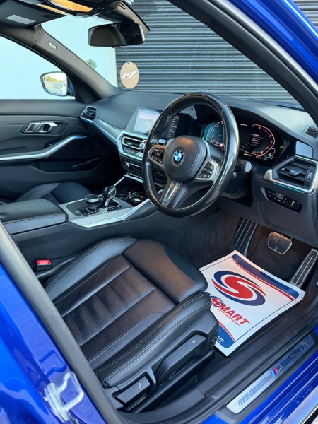 2021 BMW 3-Series - photo 17