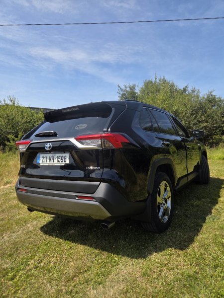 2021 Toyota RAV4 - photo 4