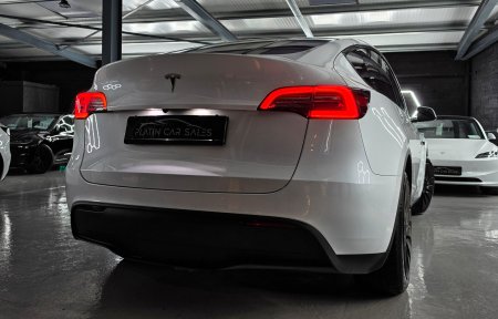 2023 Tesla Model Y - photo 8