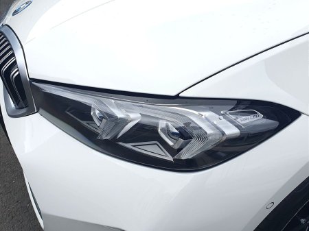 2025 BMW 3-Series - photo 21