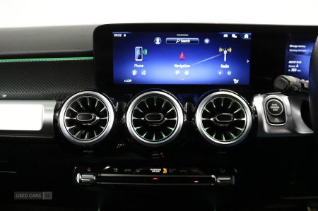 2025 Mercedes-Benz GLB - photo 52
