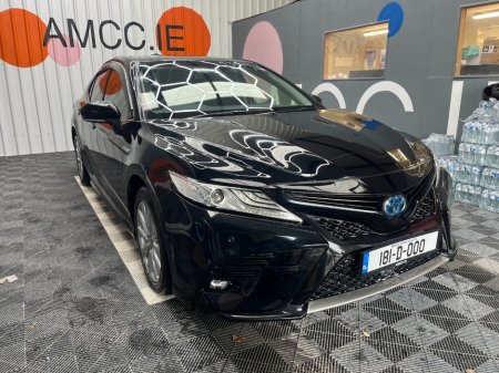 2018 Toyota Camry 2018 TOYOTA CAMRY WS 2.5 HYBRID 109K KM AUTOMATIC / PARKING CAMERA/ LEATHER SEATS AND MORE