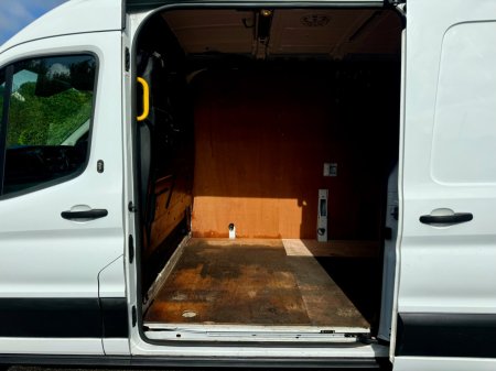 2022 Ford Transit - photo 6
