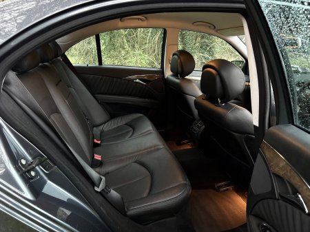 2009 Mercedes-Benz E-Class - photo 7