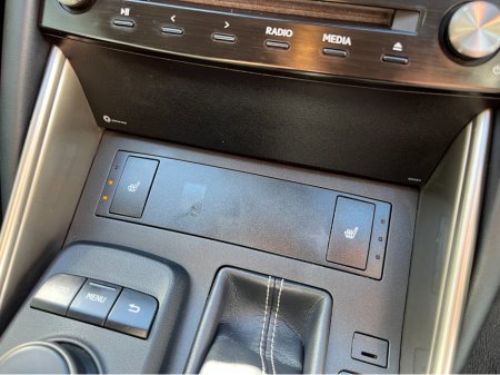 2017 Lexus IS - photo 17