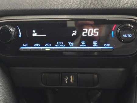 2021 Toyota Yaris - photo 15