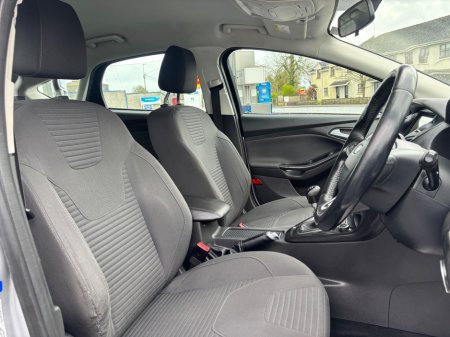 2017 Ford Focus - photo 11