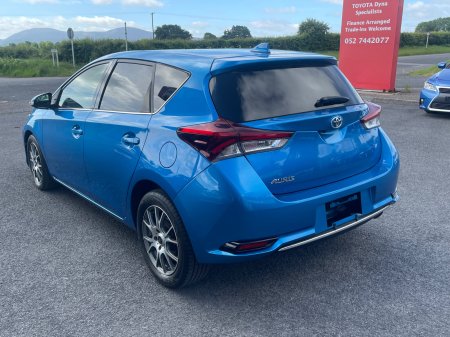 2015 Toyota Auris - photo 5