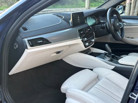 2018 BMW 5-Series - photo 6