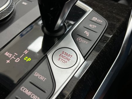 2021 BMW 3-Series - photo 23
