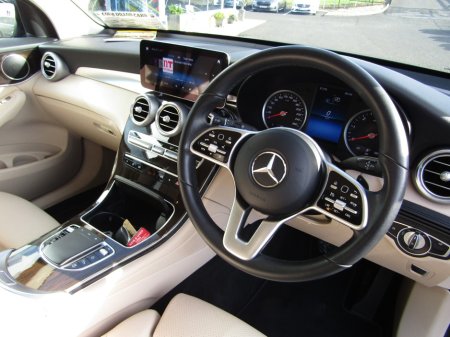 2022 Mercedes-Benz GLC - photo 9