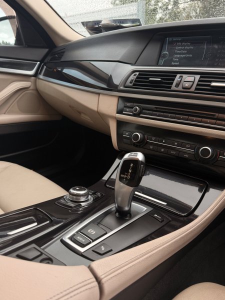 2011 BMW 5-Series - photo 31