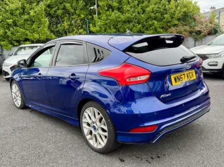 2017 Ford Focus - photo 3