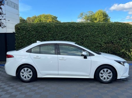 2021 Toyota Corolla - photo 2