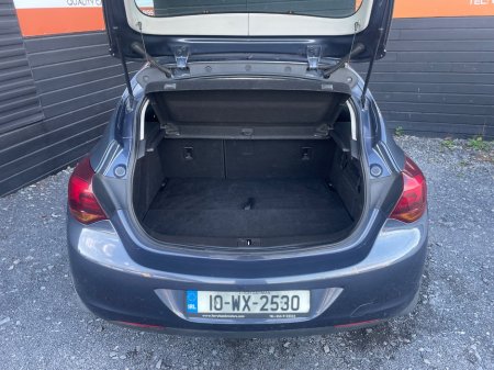 2010 Opel Astra - photo 18
