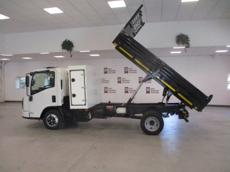 2026 Isuzu NPR - photo 18