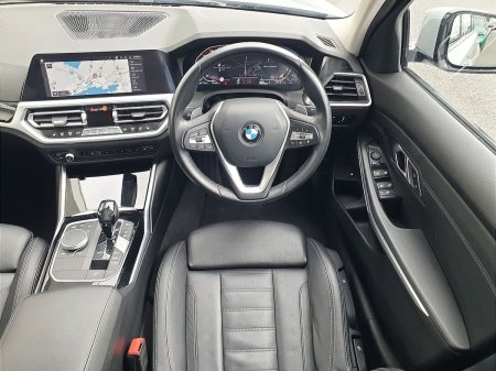 2021 BMW 3-Series - photo 5