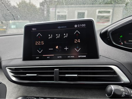 2018 Peugeot 5008 - photo 15