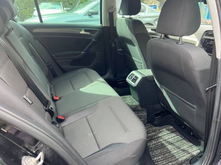 2020 Volkswagen Golf - photo 8