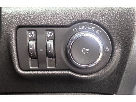 2016 Opel Astra - photo 24