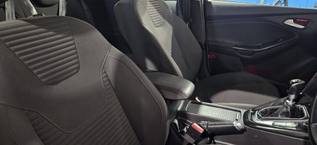 2016 Ford Focus - photo 13