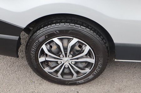 2021 Nissan NV300 - photo 7
