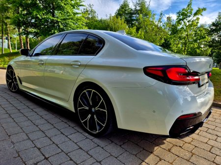 2022 BMW 5-Series - photo 7