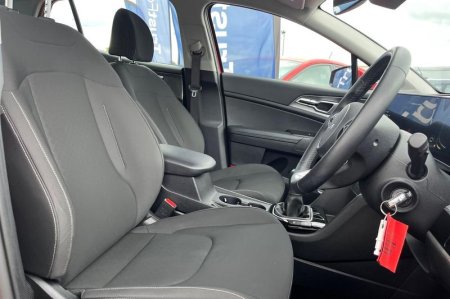 2025 Kia Sportage - photo 17