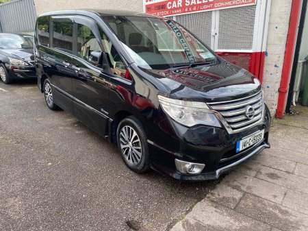 2014 Nissan Serena - photo 2