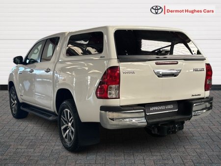 2020 Toyota Hilux - photo 2