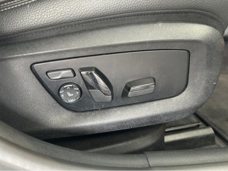 2021 BMW 5-Series - photo 11