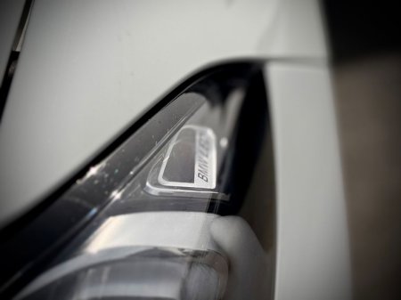 2025 BMW 3-Series - photo 30