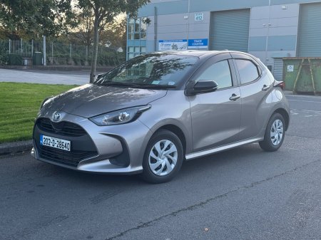 2020 Toyota Yaris Hybrid Aura