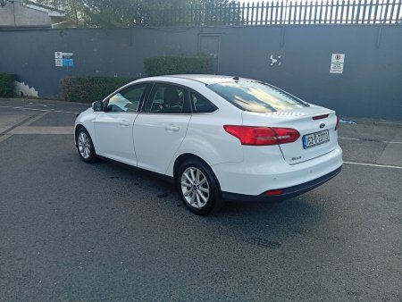 2015 Ford Focus - photo 4