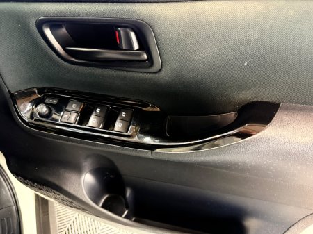 2019 Toyota Noah - photo 8