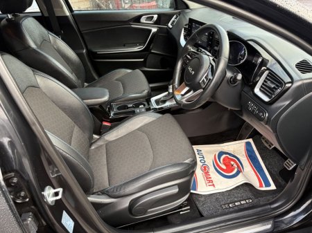 2022 Kia XCeed - photo 8