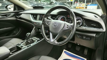 2019 Opel Insignia - photo 23