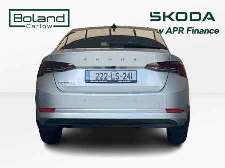 2022 Skoda Octavia - photo 12