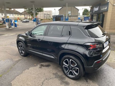 2025 Jeep Avenger - photo 16