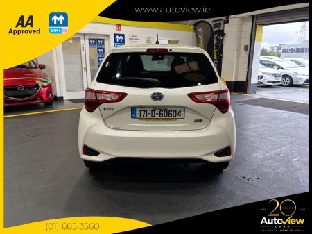 2017 Toyota Vitz - photo 7