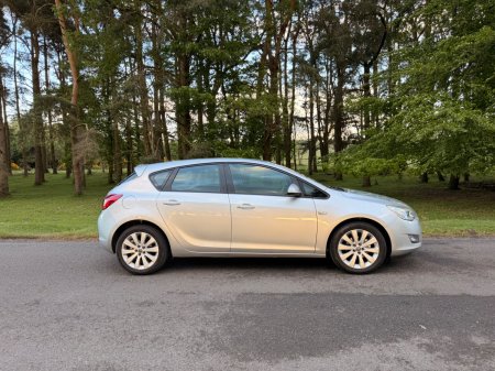 2011 Opel Astra - photo 8