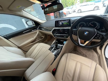 2017 BMW 5-Series - photo 17