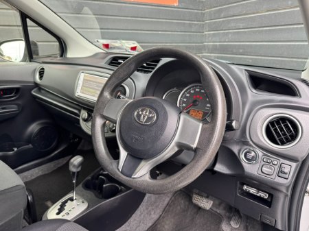 2013 Toyota Yaris - photo 11